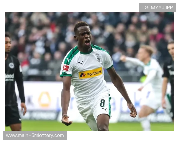 法兰克福3-0大胜门兴格拉德巴赫，新帅里埃拉取得执教首胜